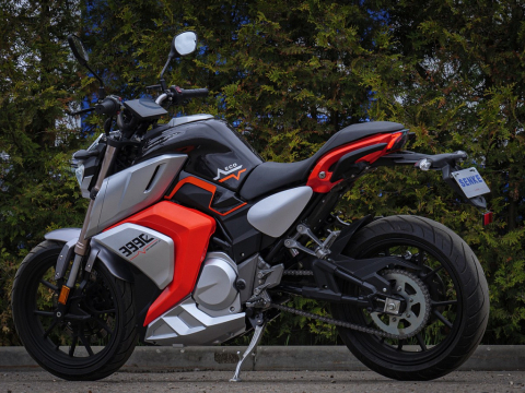 Электромотоцикл SENKE 3008